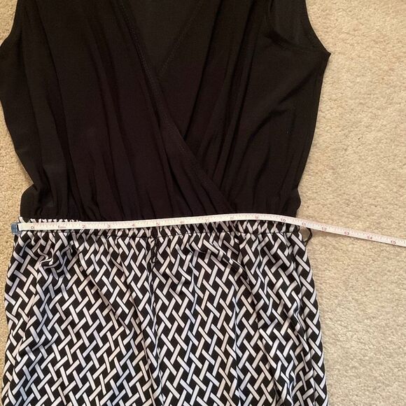 Jumpsuit small black and white geometric woven pattern - Picture 4 of 9